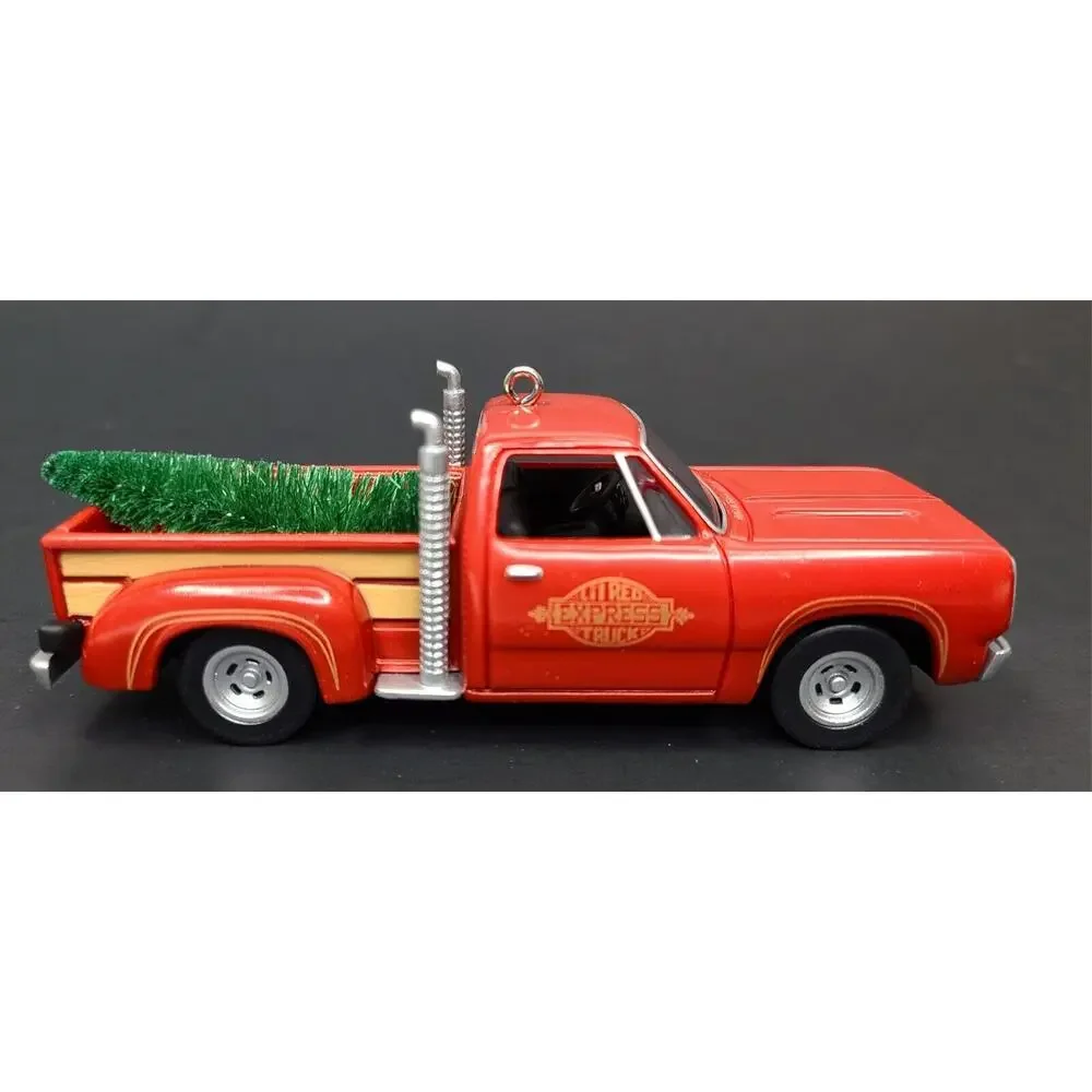 Hallmark Keepsake Ornament 2000 1978 Dodge Li’l Red Express Truck #6 In Series